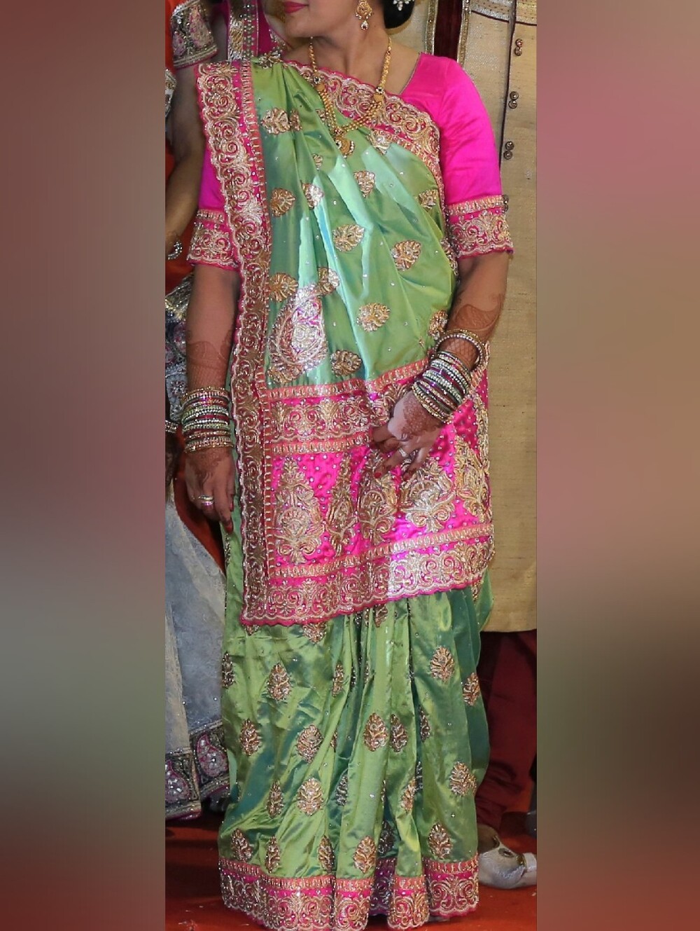 Beautiful pink & Green saree- like new!
